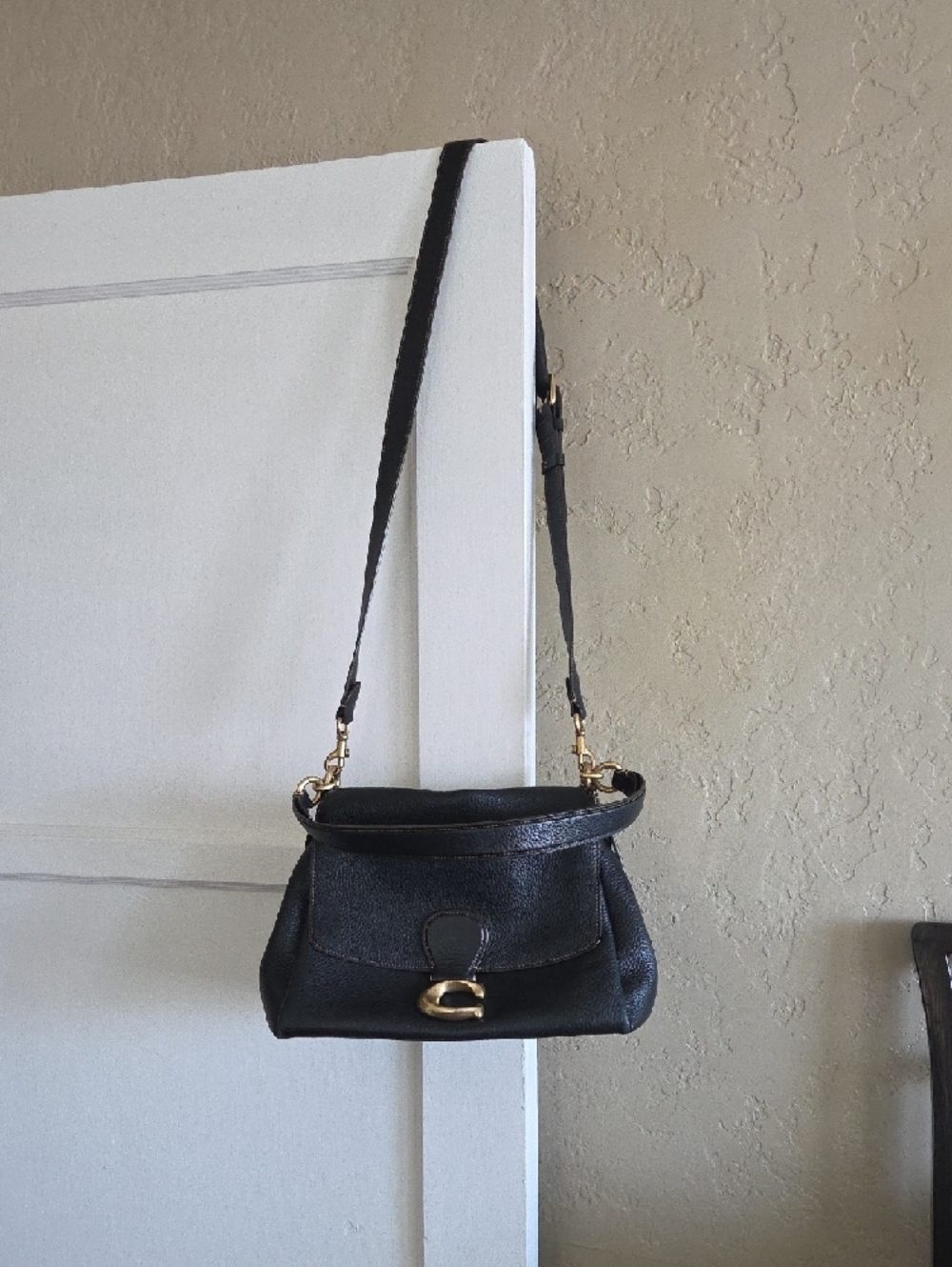 Coach Black Pebbled Leather Shoulder Bag with Gold Hardware - Picture 5 of 6